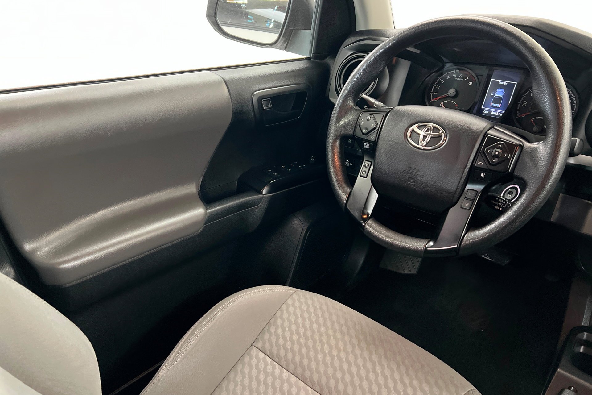2022 Toyota Tacoma SR - Photo 12
