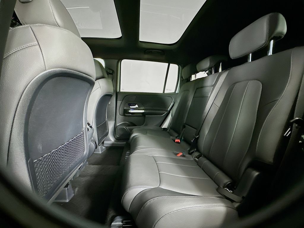 New 2026 Cirrus Silver Metallic Mercedes-Benz GLB 250 image 24