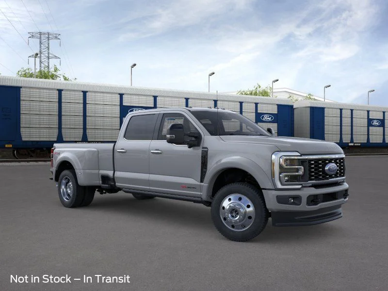 2026 Ford F-450 Platinum 4x4 Crew Cab 8' Box DRW's photo