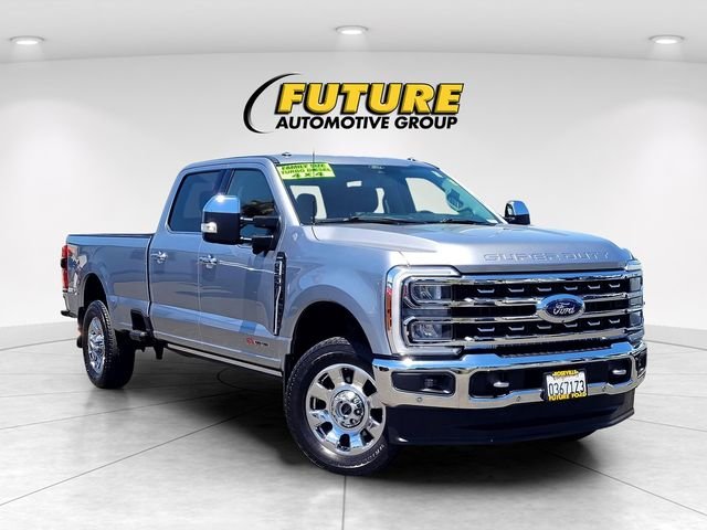 Used 2024 Silver Ford Lariat image 1