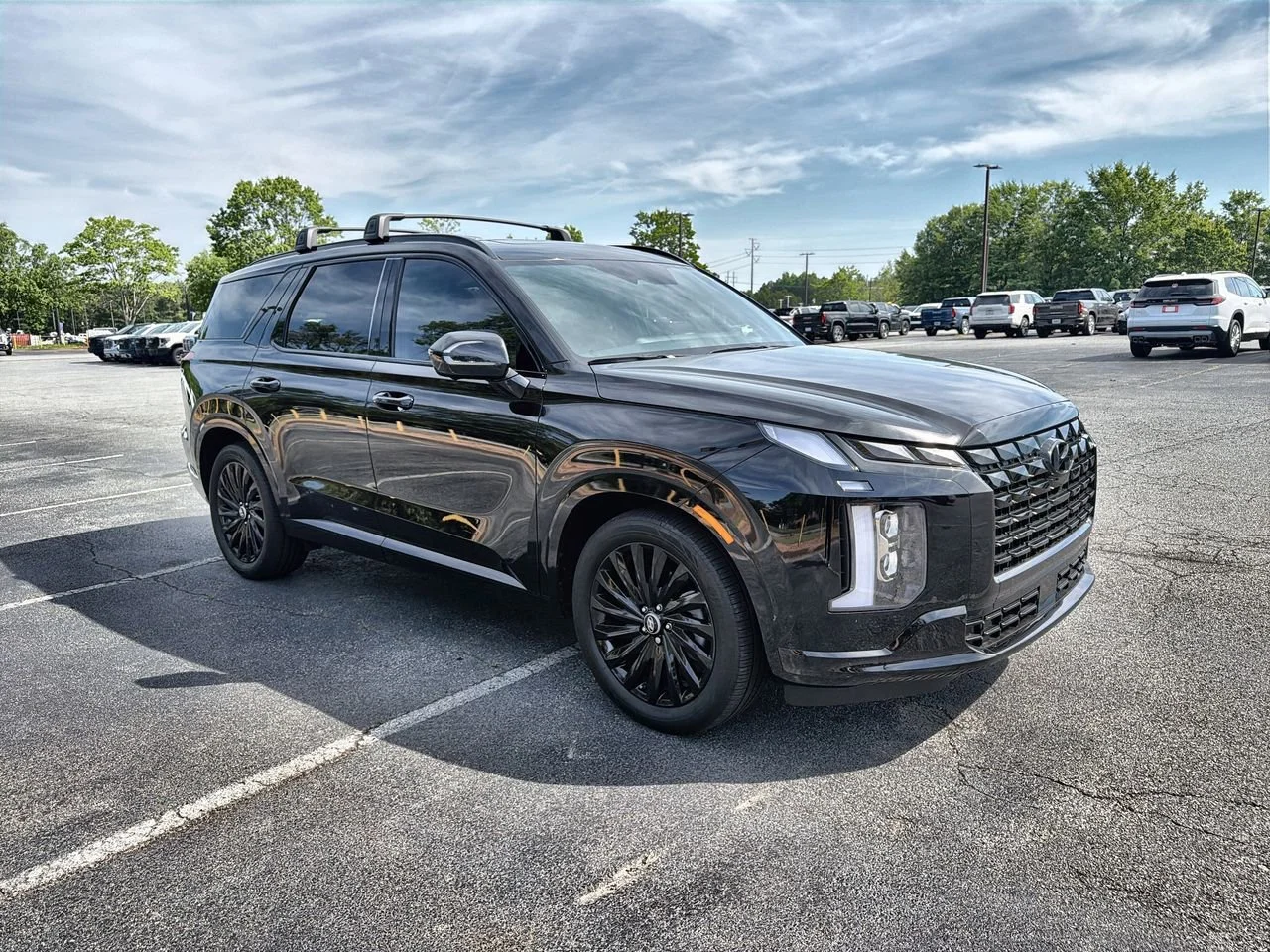 Used 2025 Black Hyundai Calligraphy Night Edition image 2