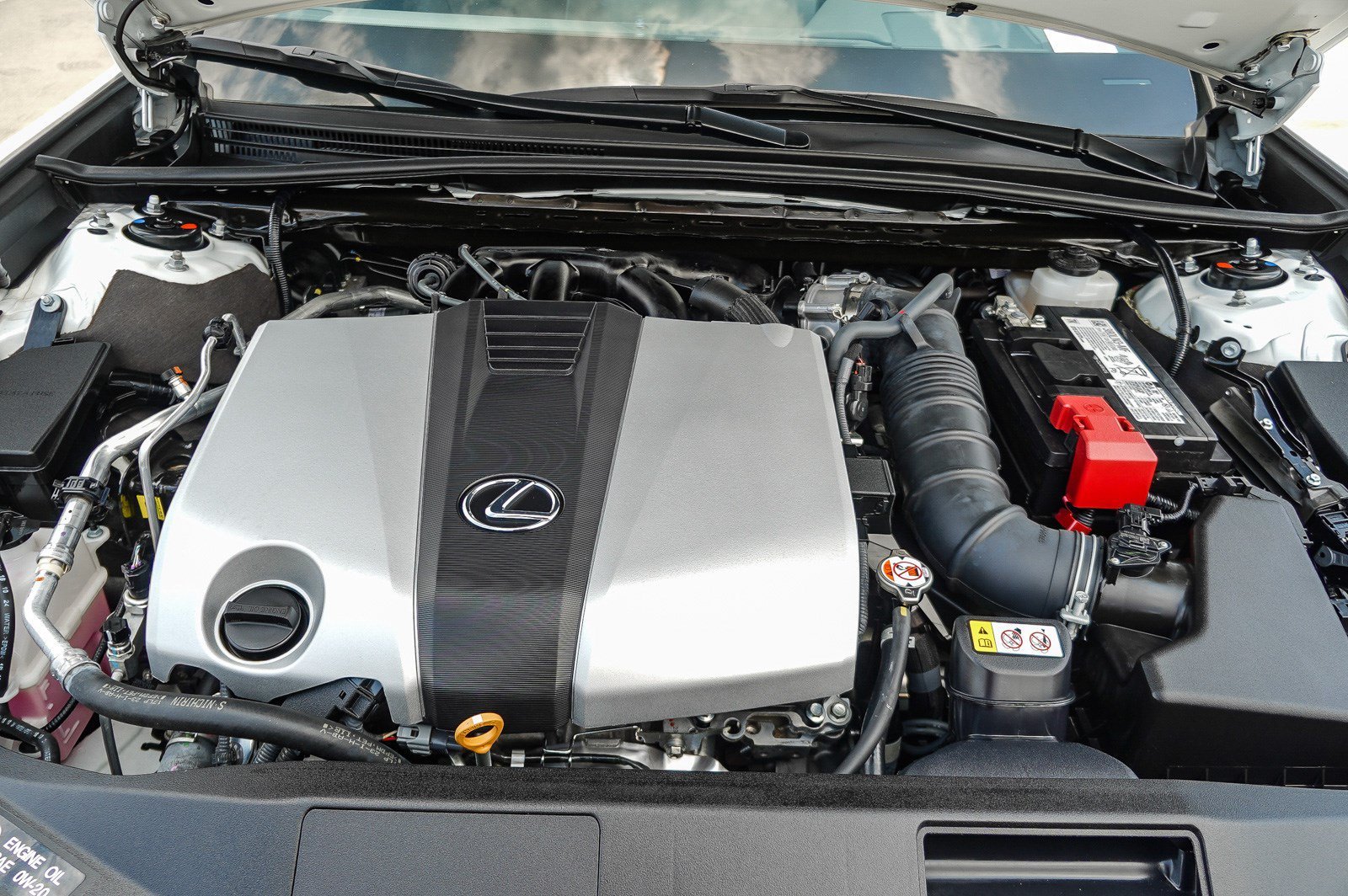 Used 2025 Eminent White Pearl Lexus 350 image 31