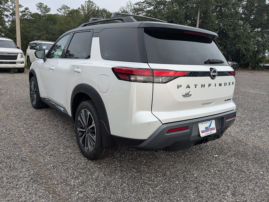 New 2026 Everest White Pearl TriCoat / Super Black Two-tone Nissan Platinum image 6