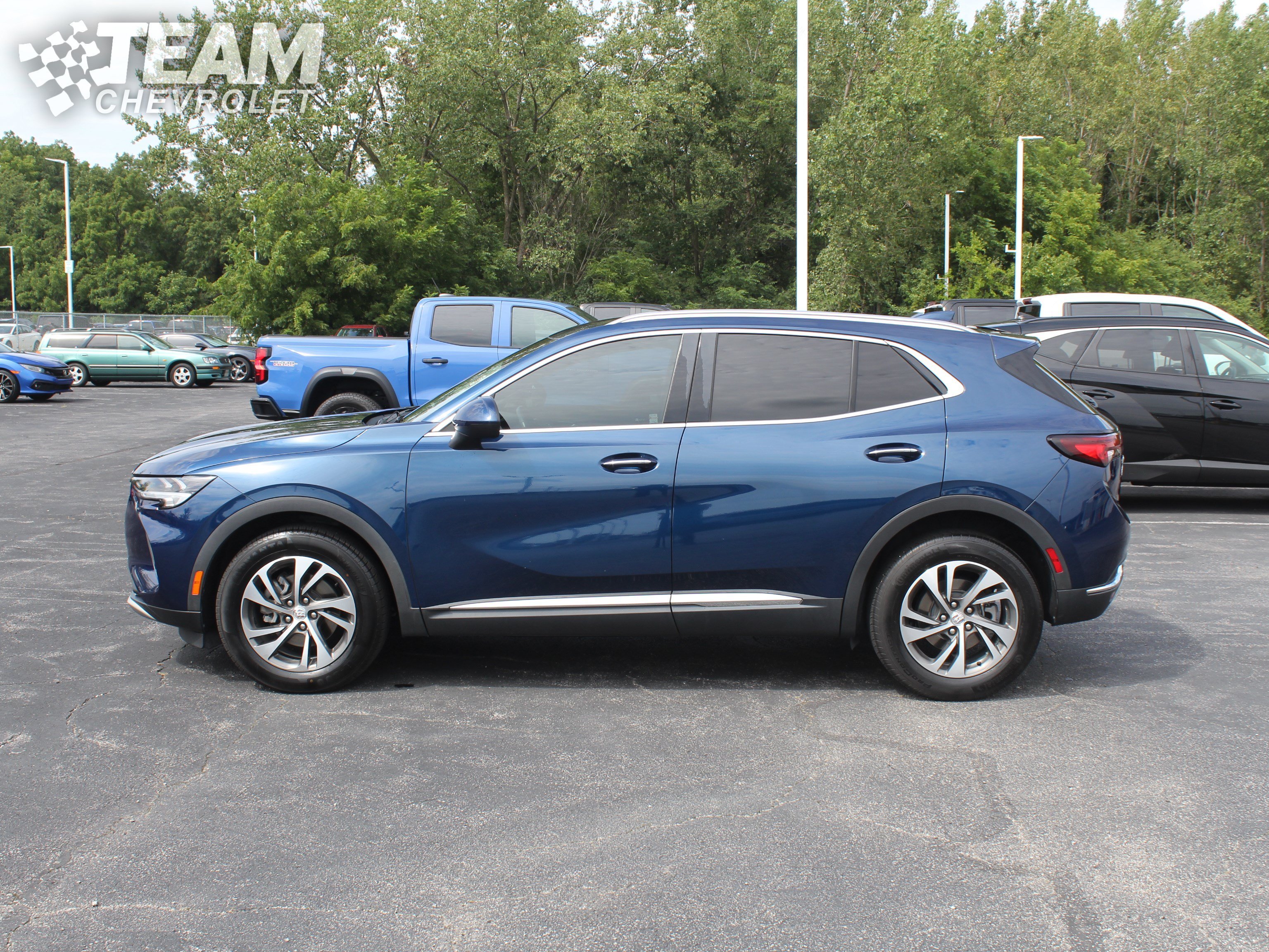 Used 2022 SAPPHIRE METALLIC Buick Essence image 8