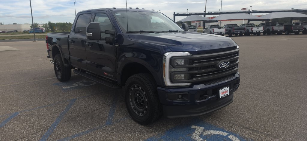 New 2027 Neptune Blue Ford F-350® XLT image 4