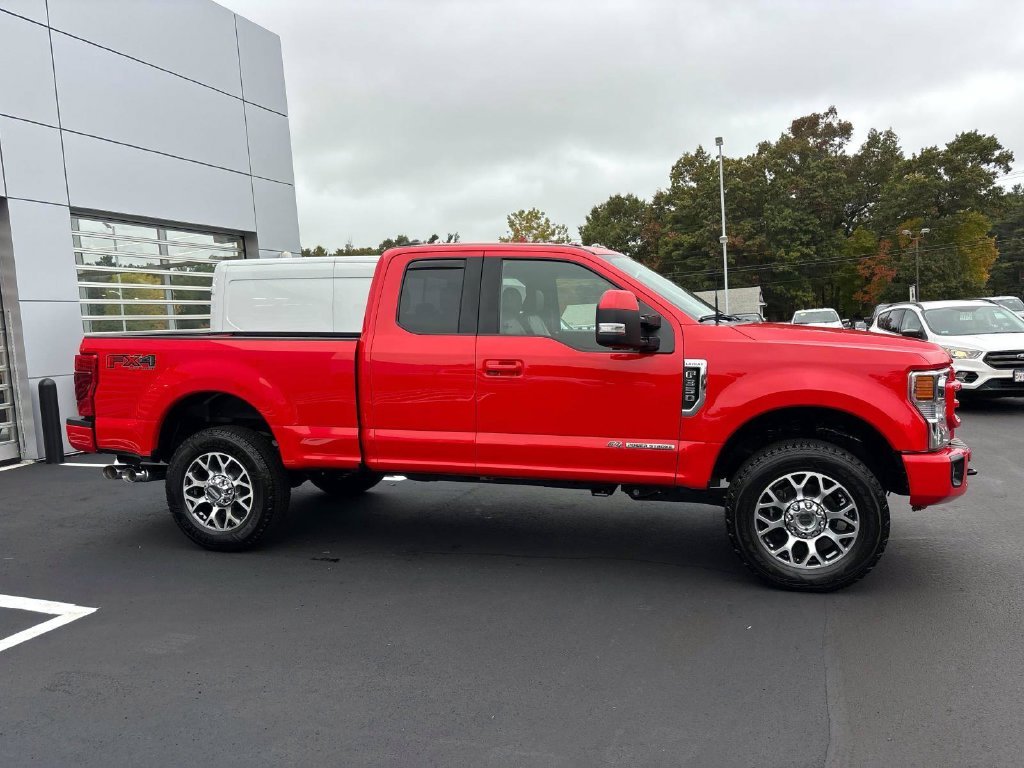Used 2022 Red Ford Lariat image 2