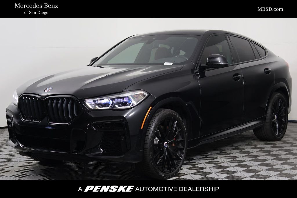 2022 BMW X6 M50i's photo