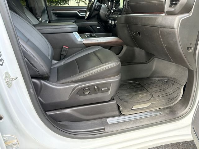 Used 2024 White GMC SLT image 13