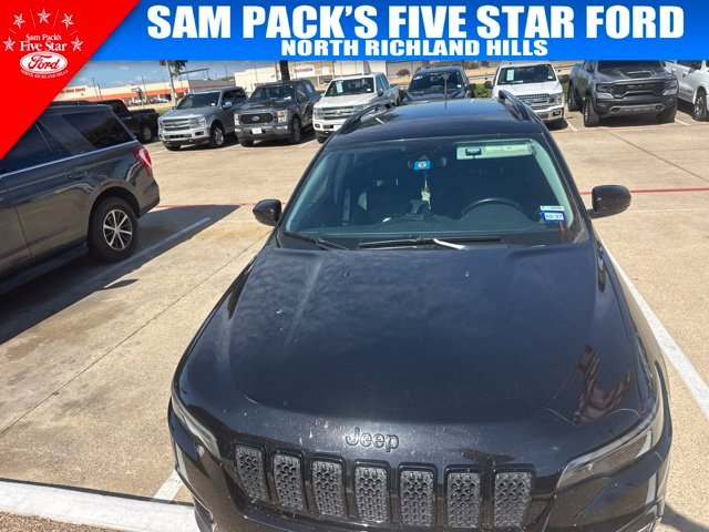 Used 2021 Black Jeep Latitude Plus image 2