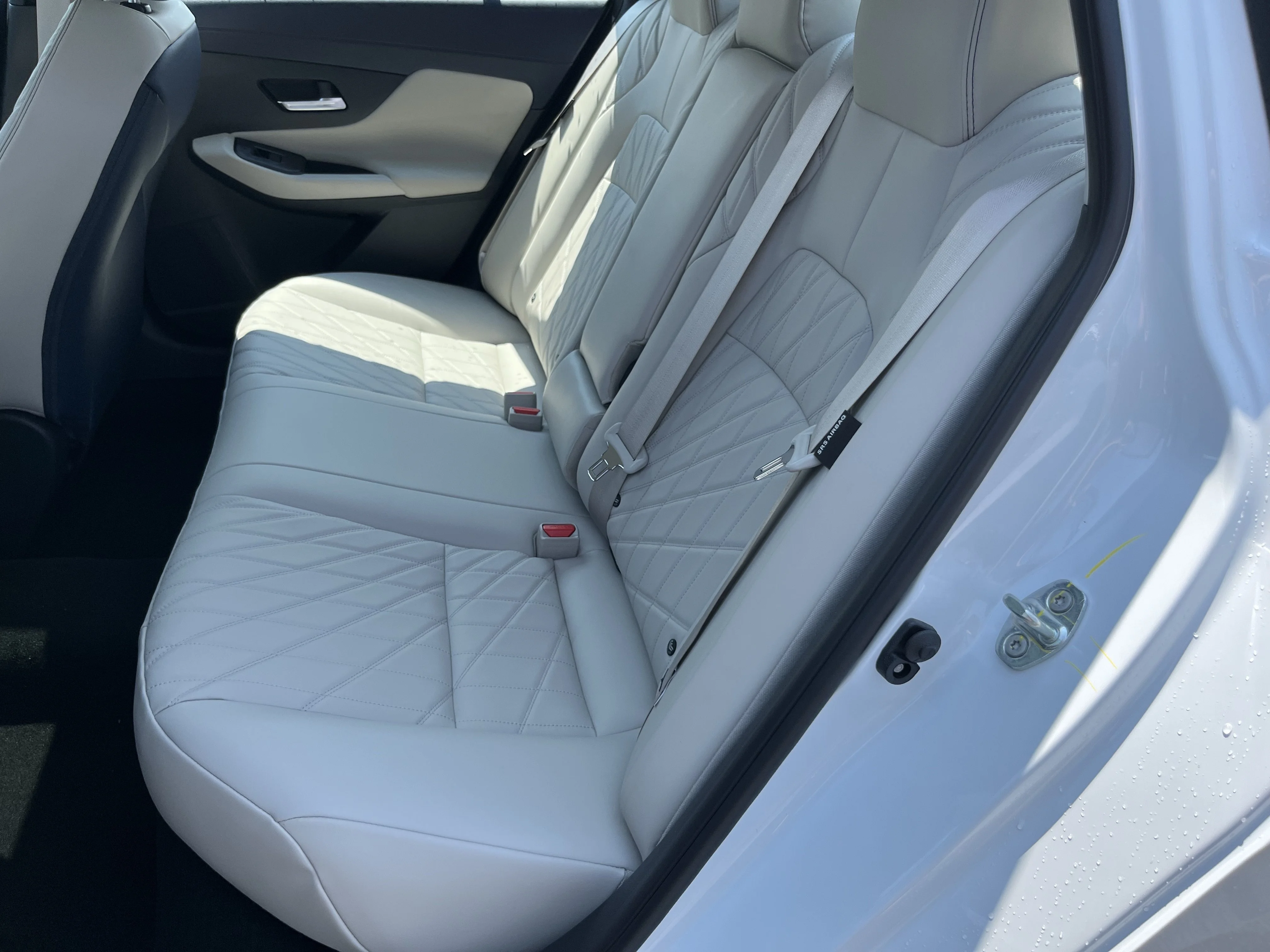 New 2026 Aspen White TriCoat Nissan SL image 17