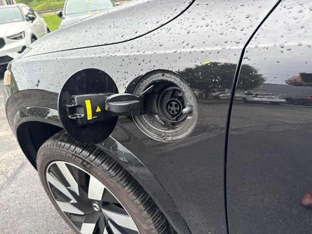 Certified Used 2025 Black Volvo T8 Ultra image 12