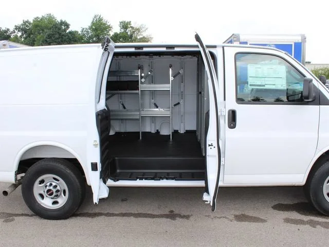 2026 GMC Savana Cargo Work Van - Photo 19