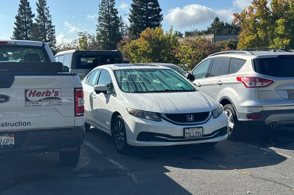 Used 2015 Taffeta White Honda EX image 2