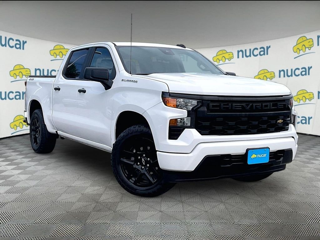 Used 2023 White Chevrolet Custom image 1