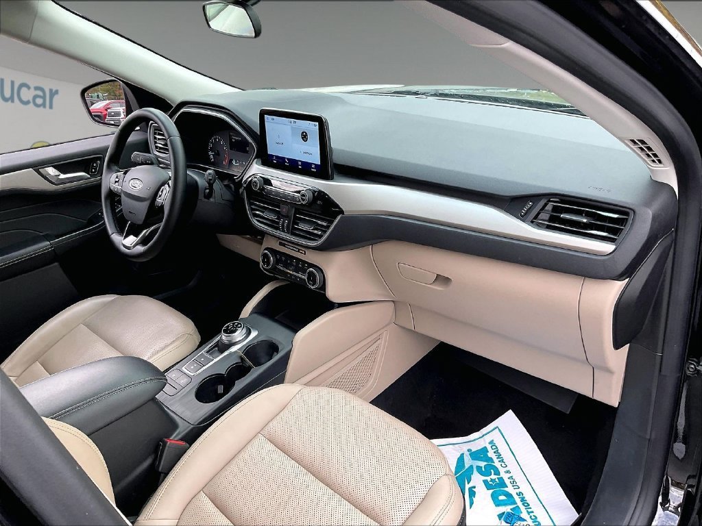 Used 2022 Black Metallic Ford SEL image 13