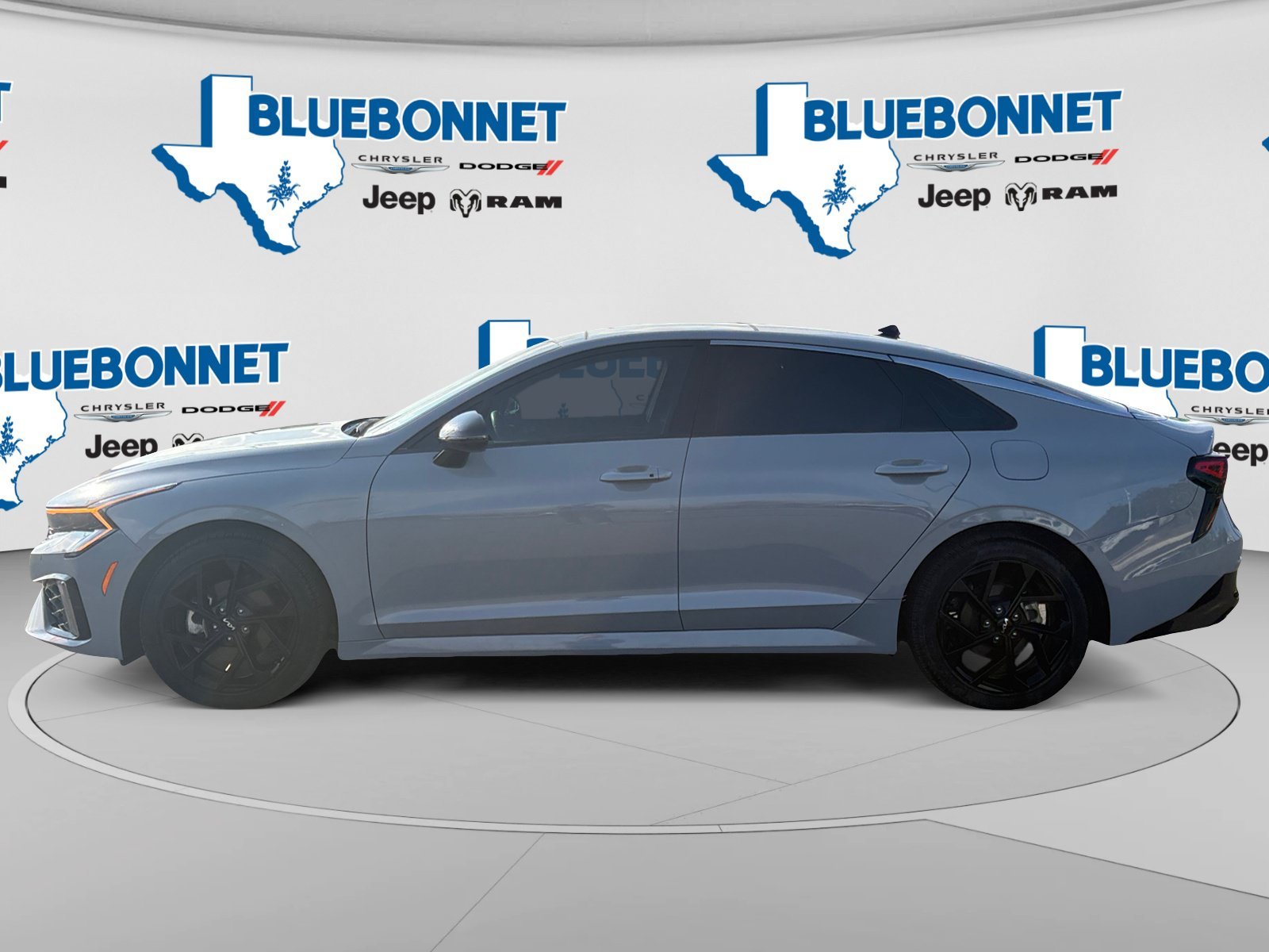 Used 2026 Wolf Gray Kia GT-Line image 8