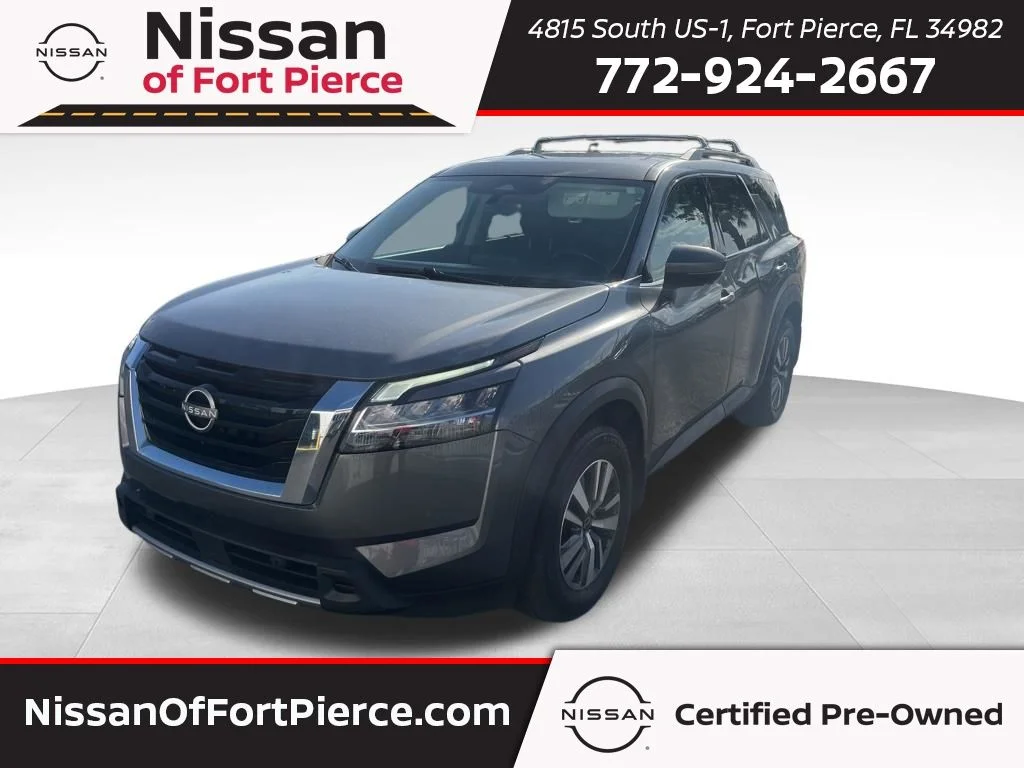 2024 Nissan Pathfinder SL 4WD's photo