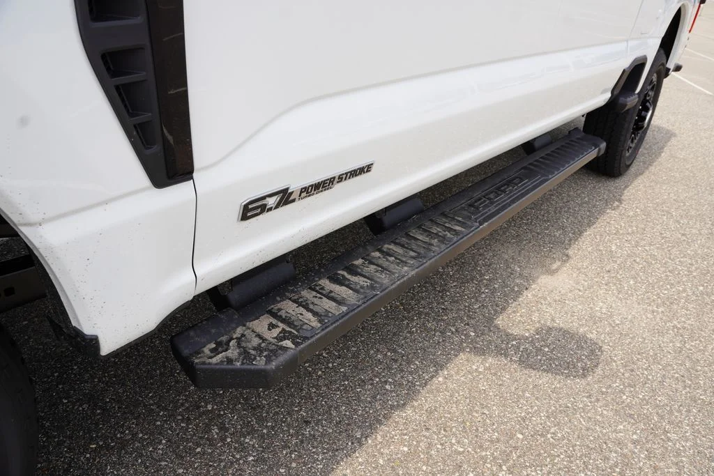 New 2026 Star White Metallic Tri-Coat Ford Lariat image 10