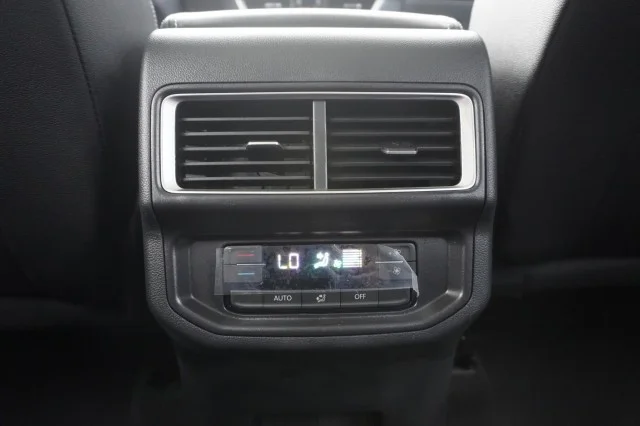 New 2026 Pure Gray Volkswagen 2.0T SE w/Technology image 25