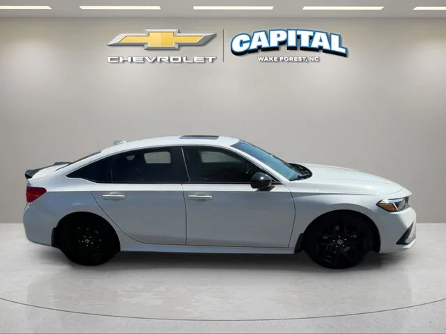 Used 2024  Honda Base image 6