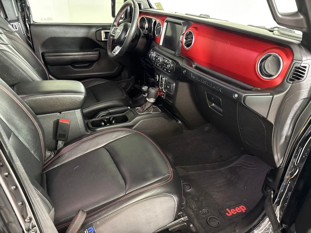 Used 2021 Black Jeep Unlimited Rubicon image 18
