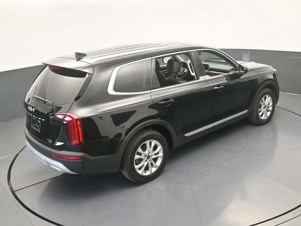 Used 2022 Ebony Black Kia LX image 54