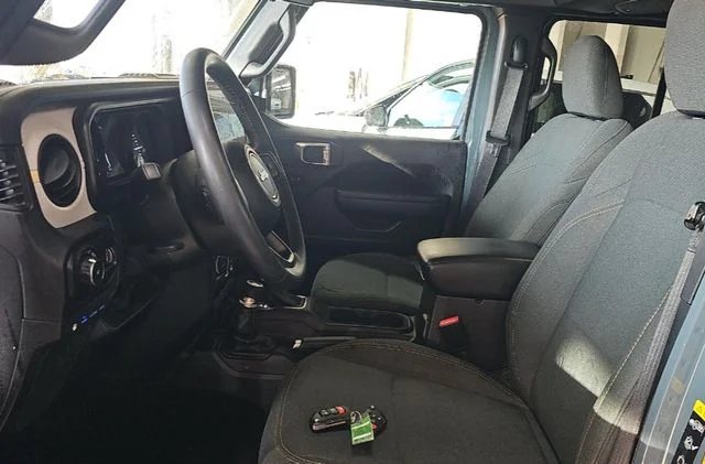 Used 2024 Gray Jeep Sport S 4xe image 5