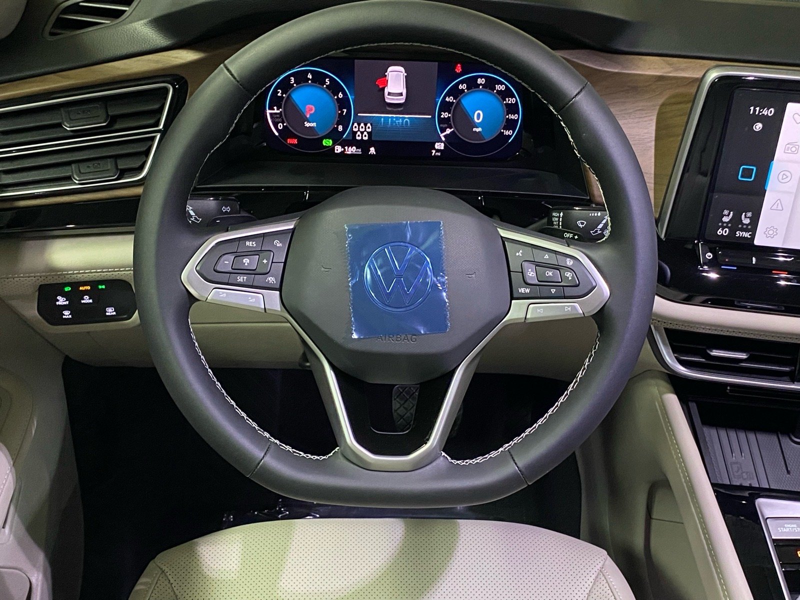 New 2026 Black Volkswagen SE w/Technology image 5