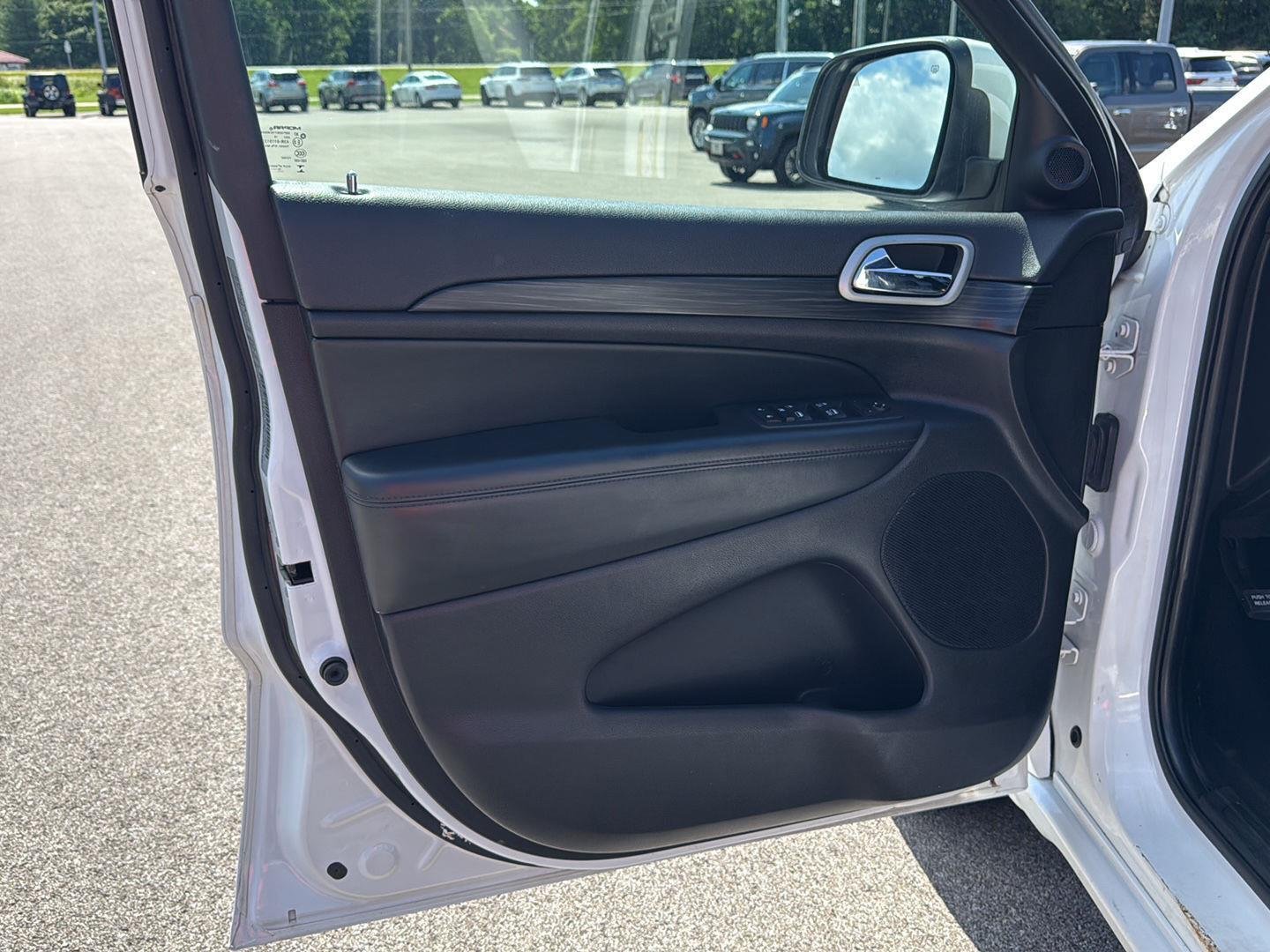 Used 2020 Bright White Clearcoat Jeep Altitude image 18
