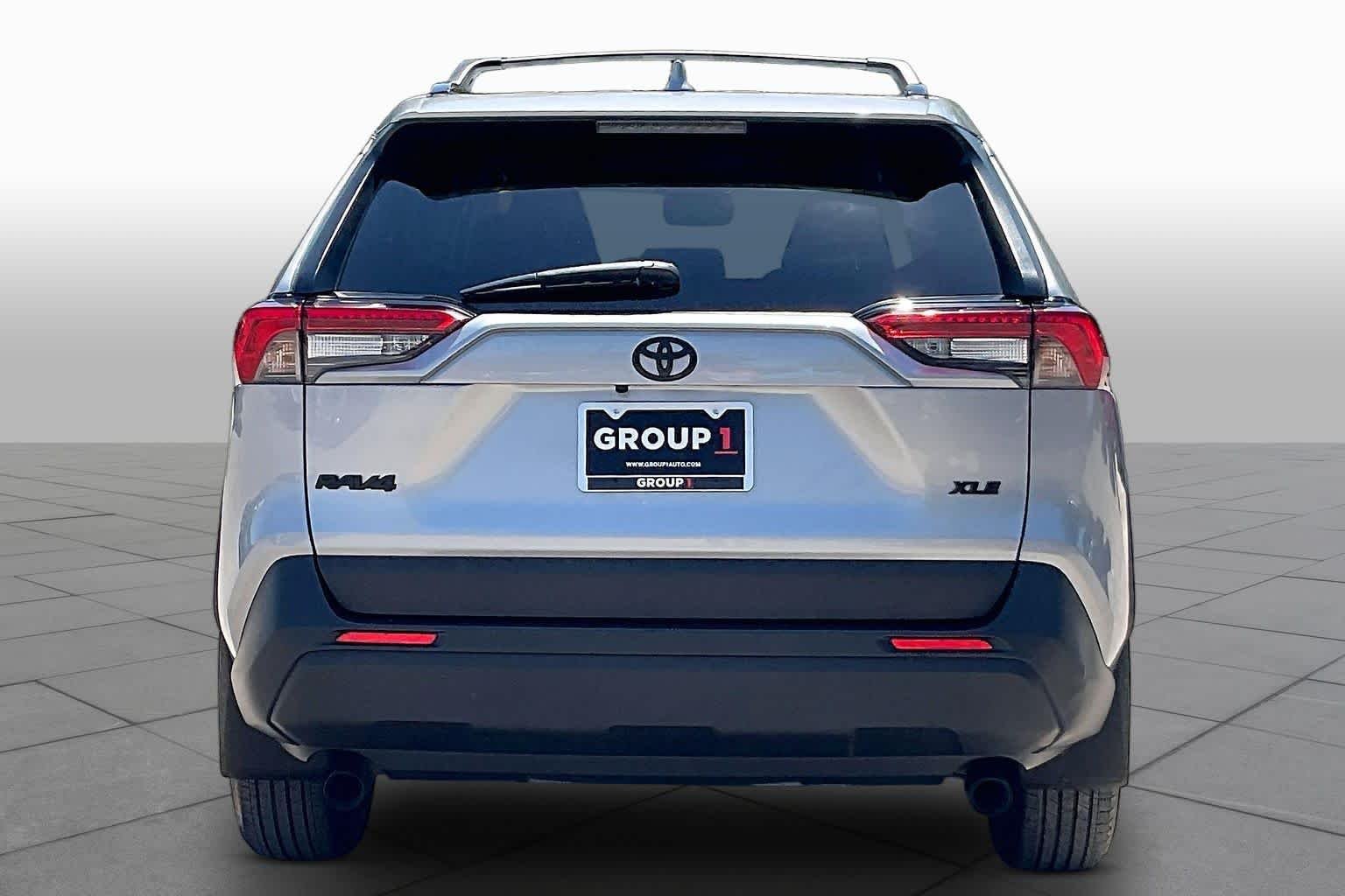 Used 2024 Silver Sky Metallic Toyota XLE image 5