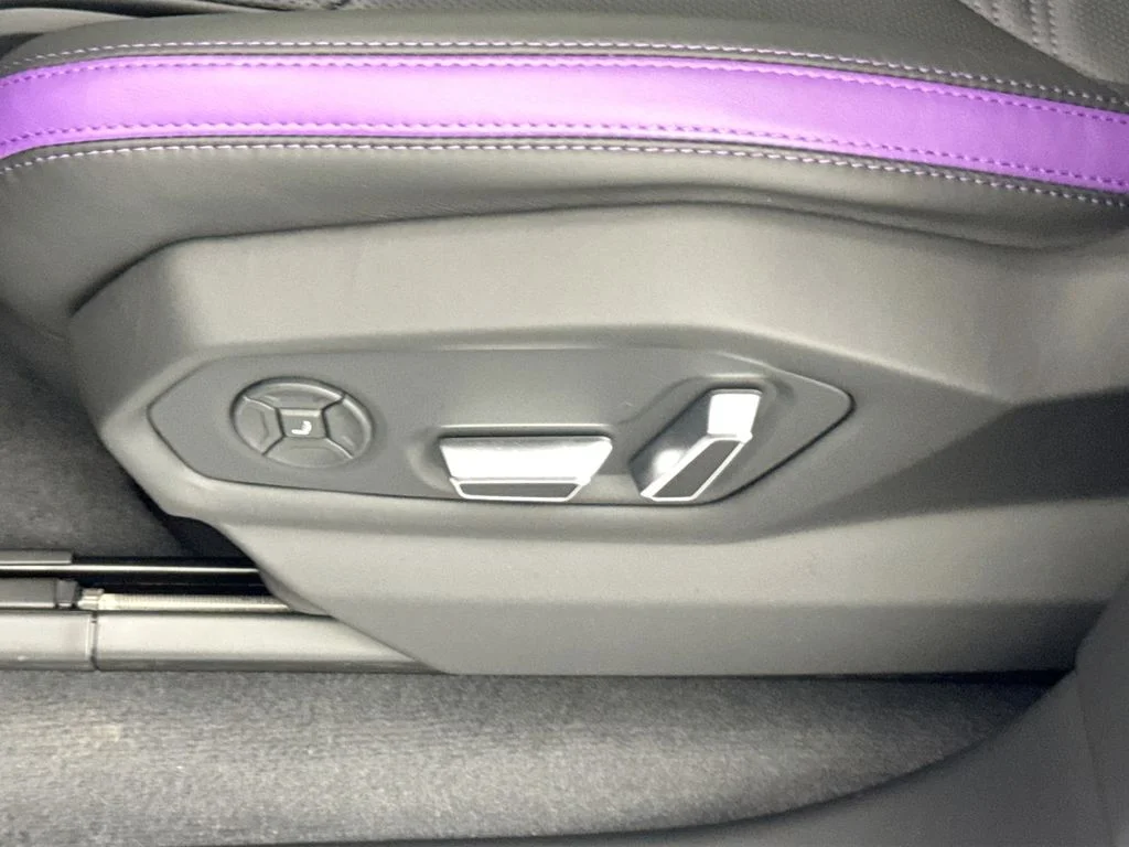 New 2026  Lamborghini SE image 21