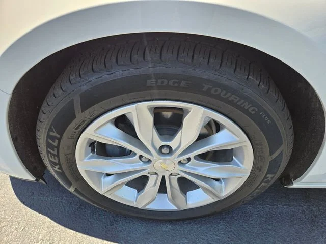 Used 2020 White Chevrolet LT image 29