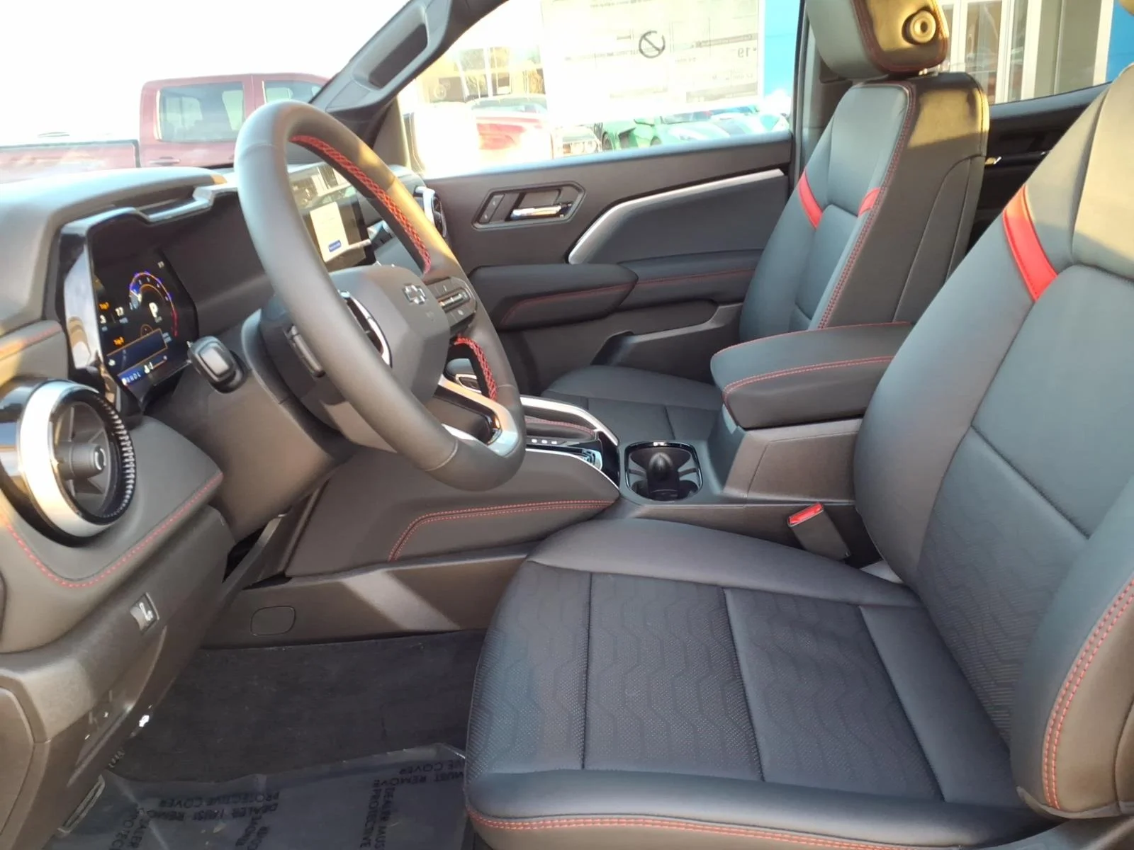 2026 Chevrolet Colorado Z71 - Photo 7