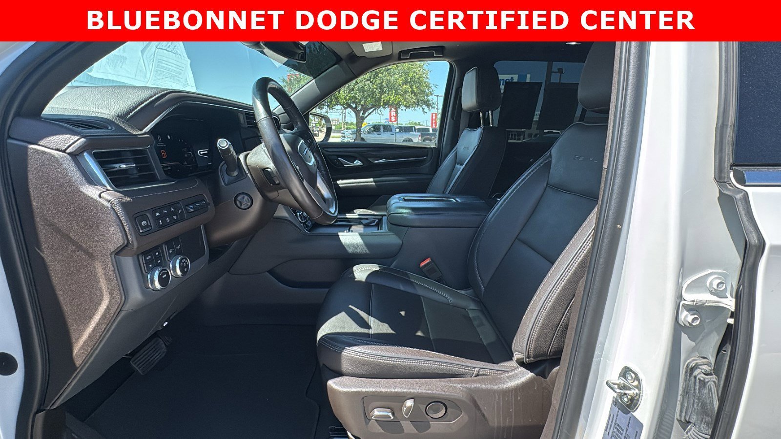 Certified Used 2022 White Frost Tricoat GMC Denali image 9