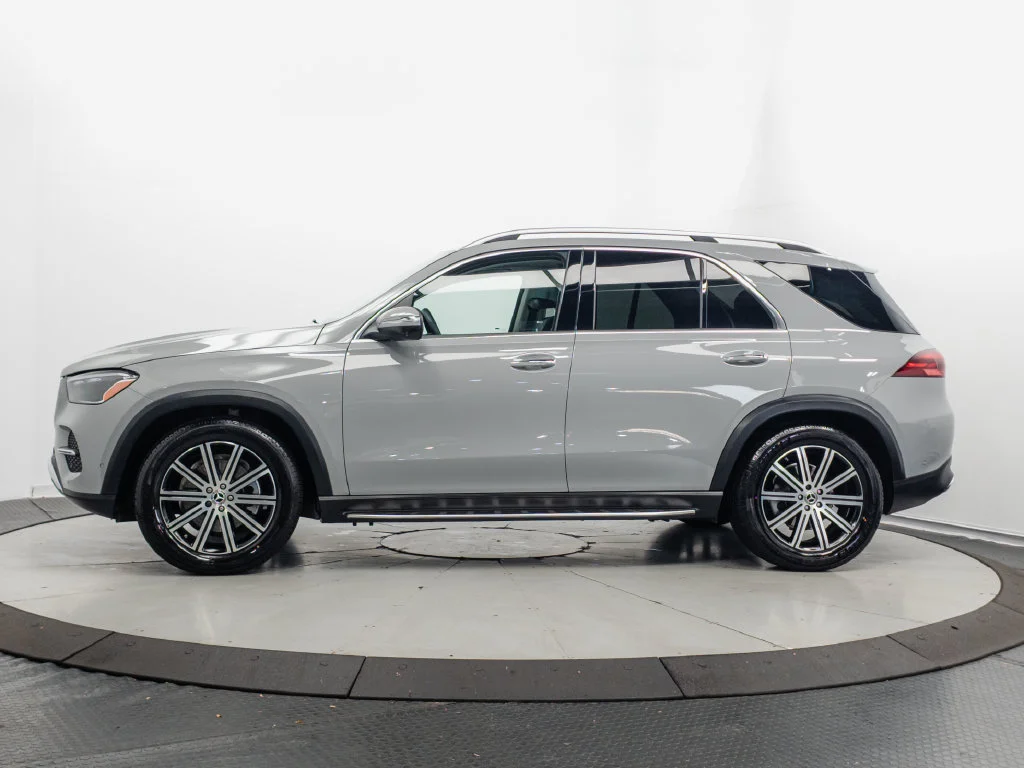 Certified Used 2026 MANUFAKTUR Alpine Gray Mercedes-Benz GLE 350 image 4