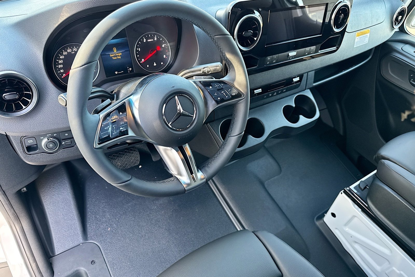 New 2026 Arctic White Mercedes-Benz  image 9