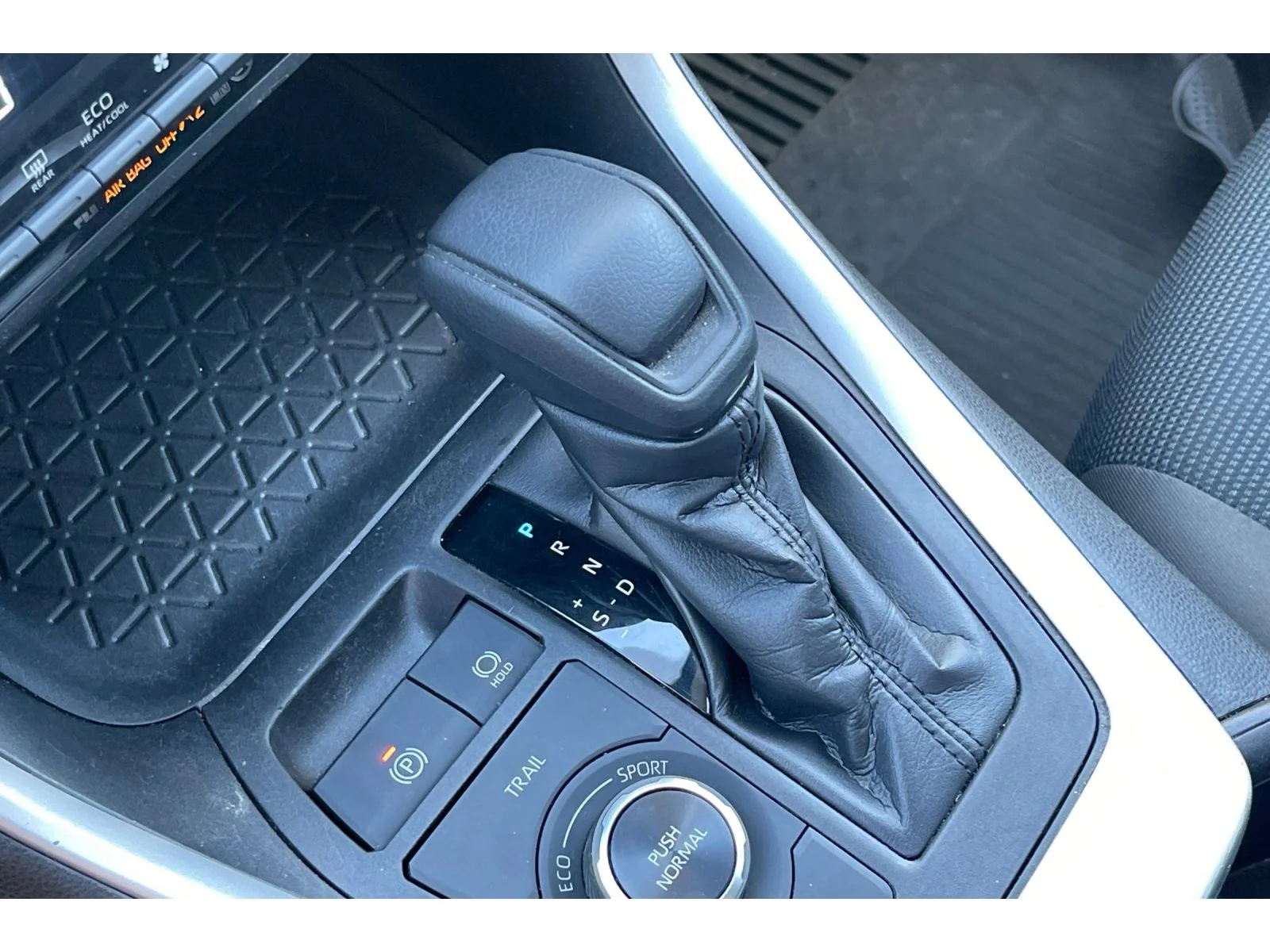 Used 2023 Ice Cap Toyota Hybrid LE image 33