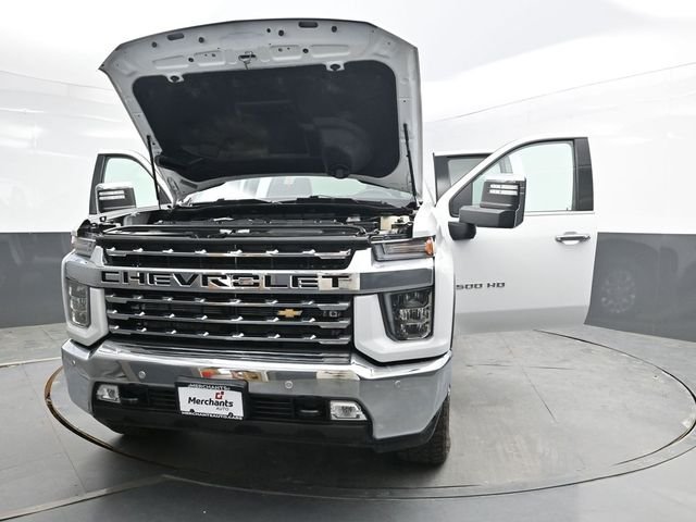 Used 2022 White Chevrolet LTZ image 43