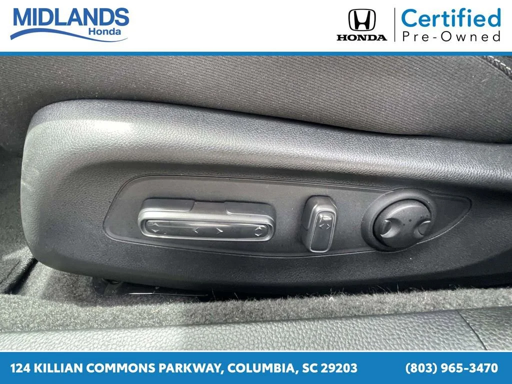Certified Used 2025 Platinum White Pearl Honda 1.5T SE image 44