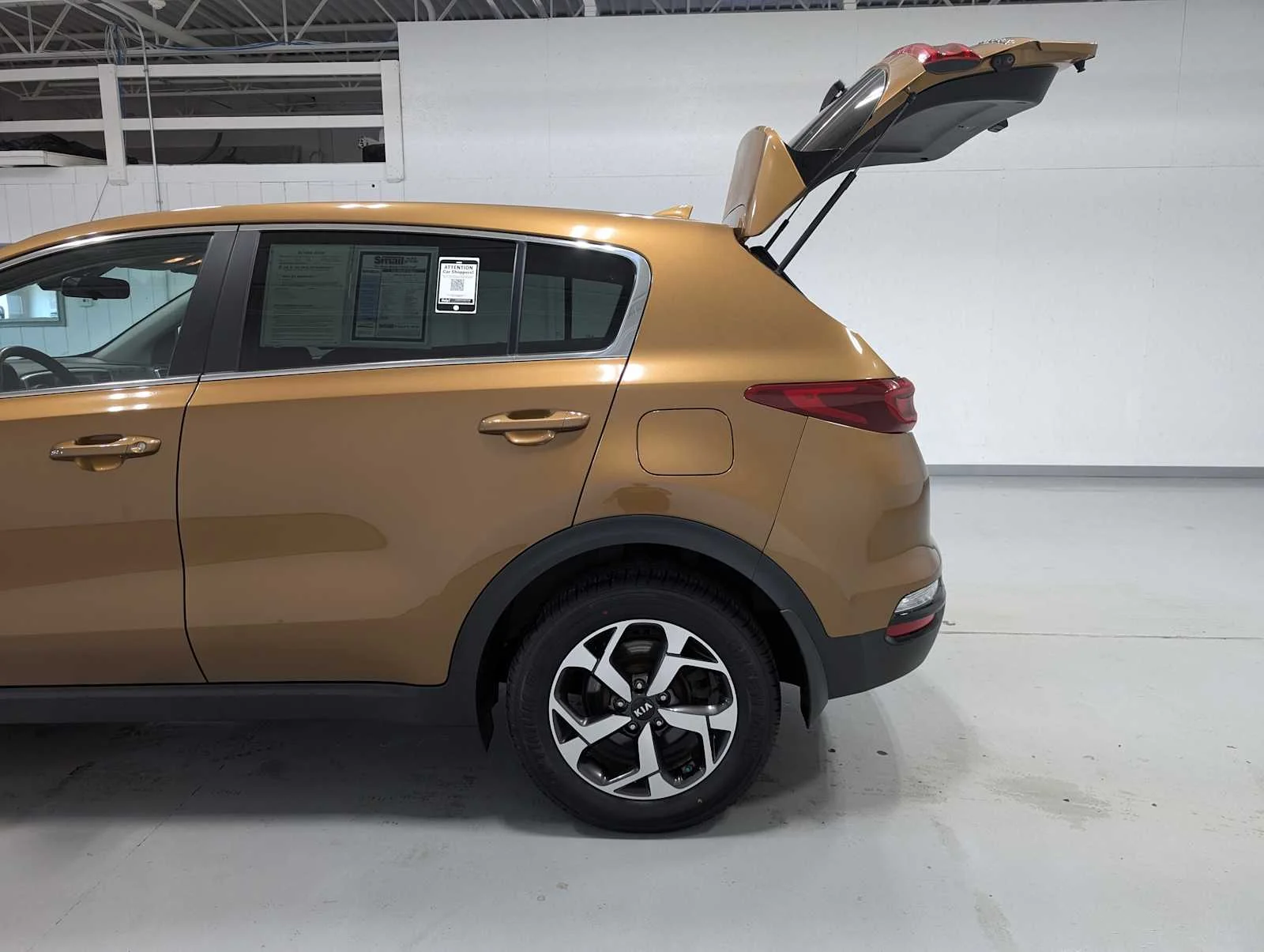 Used 2020 Burnished Copper Kia LX image 11
