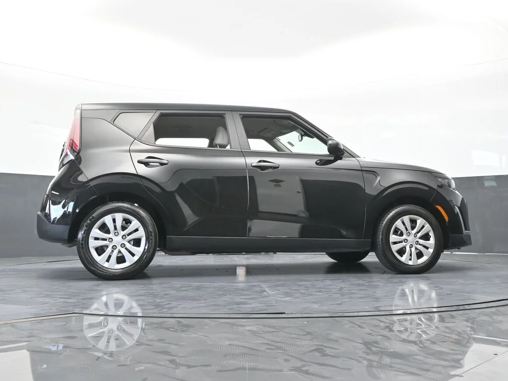 Used 2023 Fusion Black Kia LX image 48