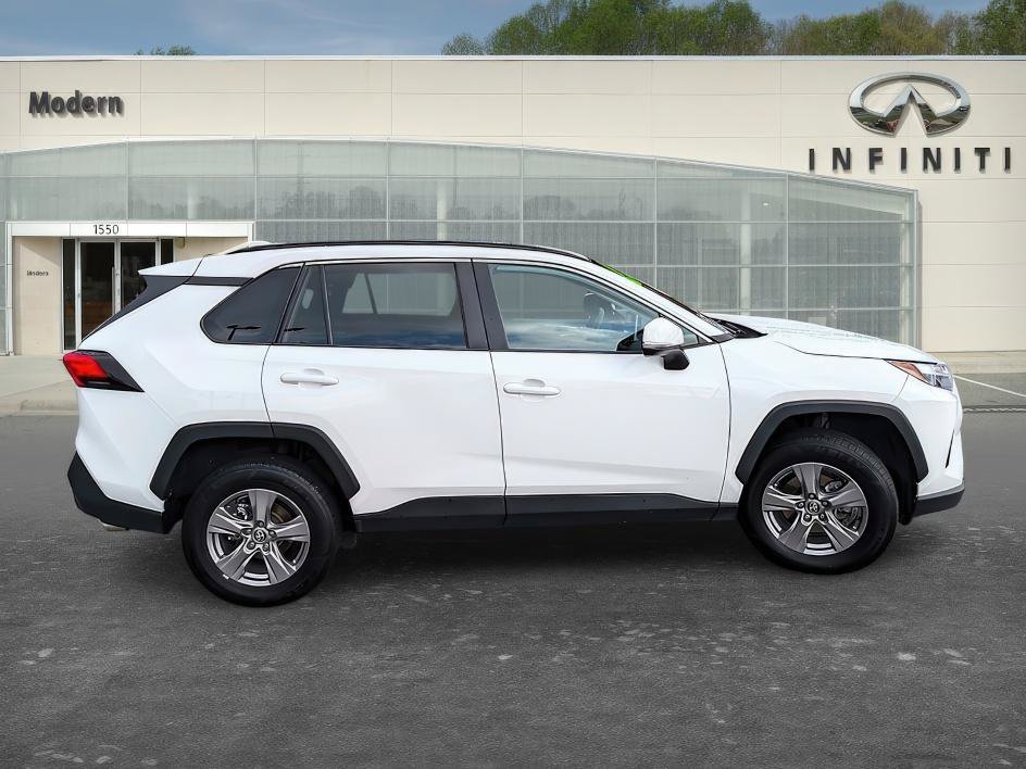 Used 2024 Ice Toyota XLE image 3