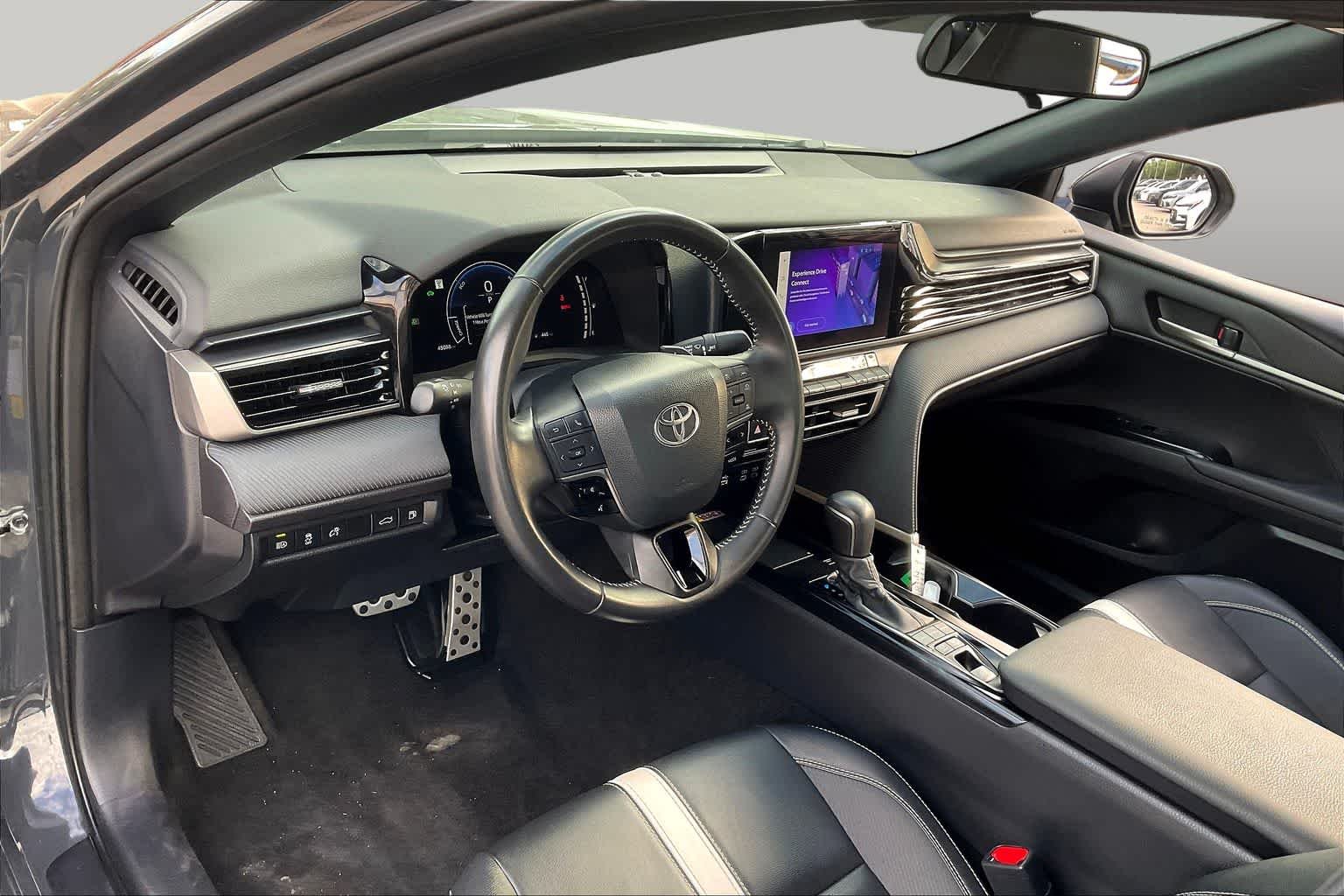 Used 2025 Underground Toyota SE image 17