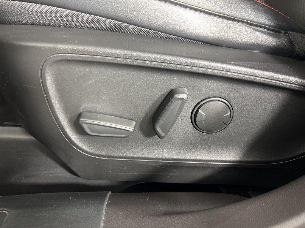 Used 2023 Black Metallic Ford ST-Line image 13