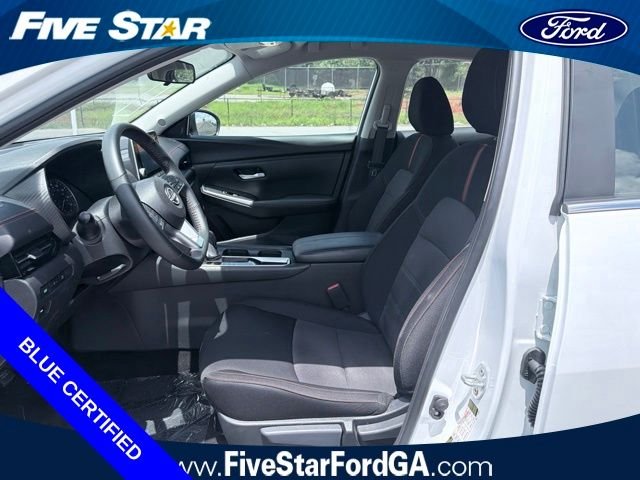 Used 2025 Aspen White Nissan SR image 10