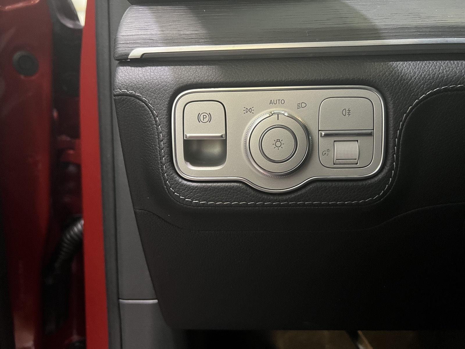 Used 2024 MANUFAKTUR Cardinal Red Metallic Mercedes-Benz GLE 350 image 11