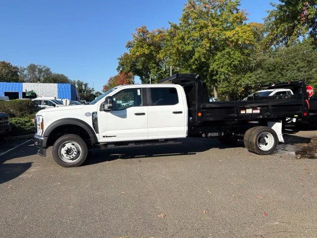 New 2026 Oxford White Ford F-550® XL image 2