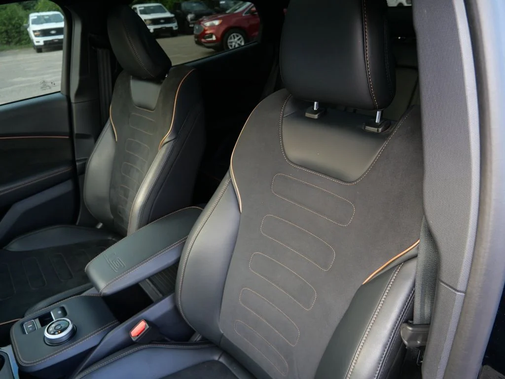 Certified Used 2023 Black Ford GT image 18