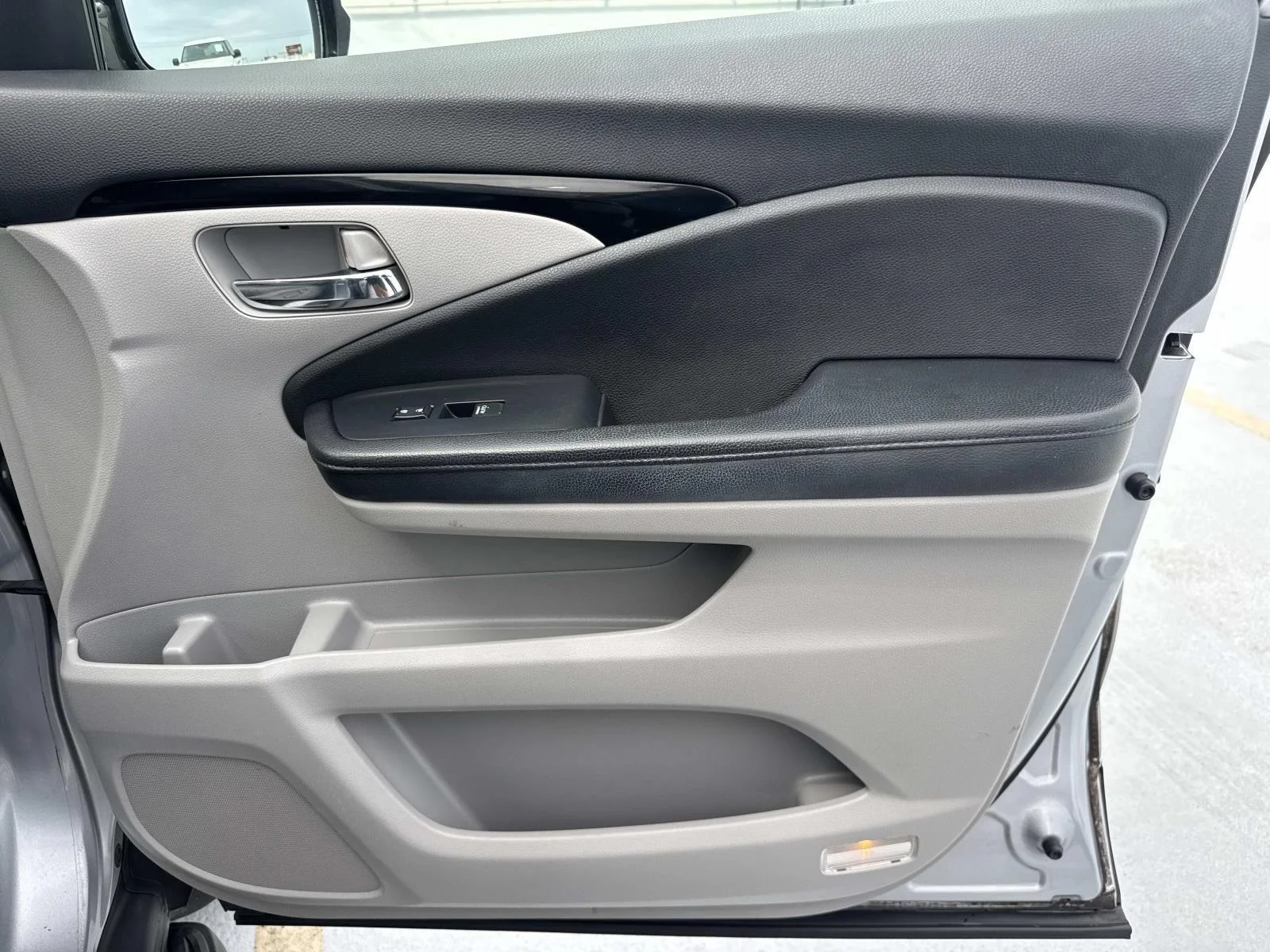 Used 2016 SILVER Honda Elite image 14