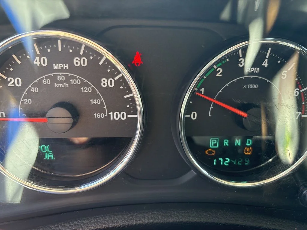 Used 2011 Sahara Tan Clearcoat Jeep Unlimited Rubicon image 10